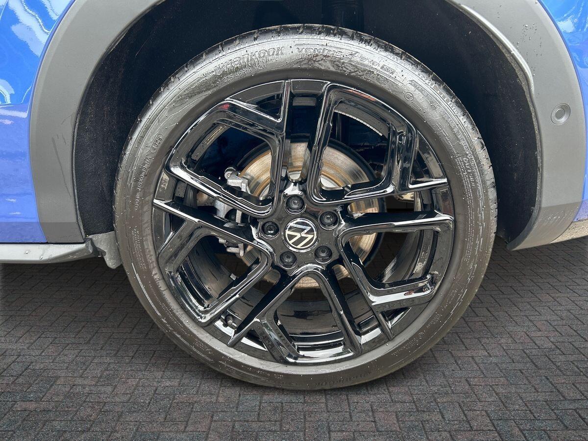 Volkswagen T-roc Photo at-8b7fcc21e9c84faf8187c51eaca505ce.jpg