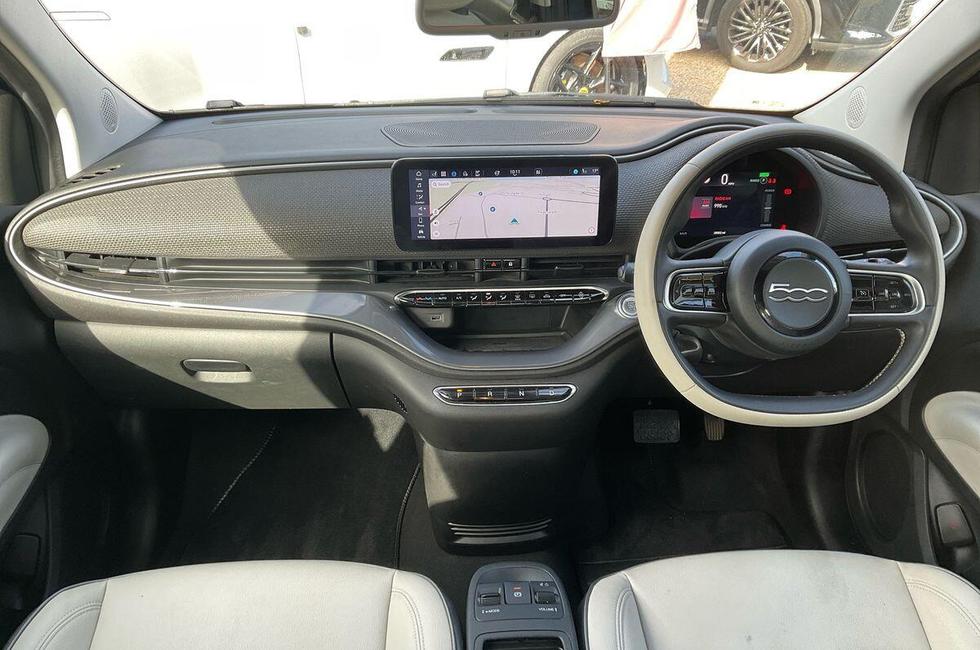 Fiat 500e C Photo at-8b9a35beb6384240a8408bc16db23d06.jpg