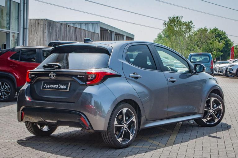 Used Toyota Yaris WU75GDE 2