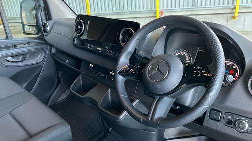 Mercedes-Benz eSprinter Photo at-8bdcee049d39481cb0a5e4463b94d3f5.jpg