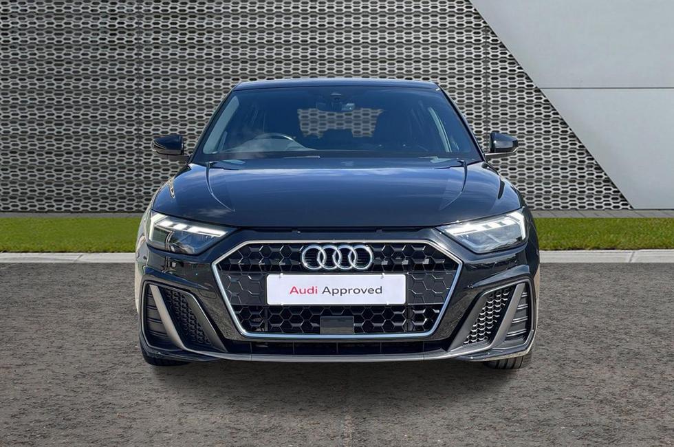 Audi A1 Photo at-8be17275e25c480ab3f400461c6a58fb.jpg