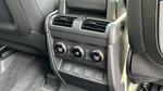 Land Rover Defender Photo 8