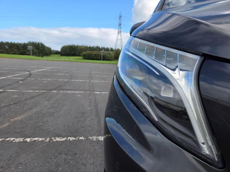 Mercedes-Benz Vito Photo at-8c01bfc518c74b6ebca8c4735cbe8389.jpg
