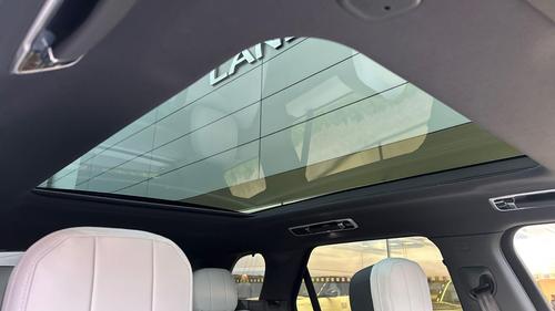 Land Rover Range Rover Sport Photo at-8c23ae3b55a74420baa4fc7d180c9918.jpg