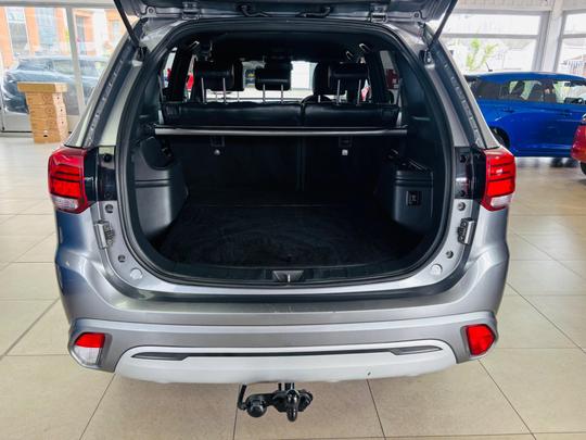 Mitsubishi Outlander Photo at-8c36bd14f13d45b8962dd76c5d1e7c1a.jpg