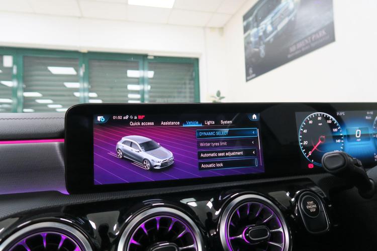 Used Mercedes-Benz A Class YK71MWD 15