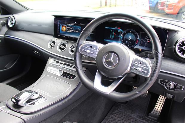 Mercedes-Benz E Class Photo at-8c8440323cc341d9906c3dd6cd01a167.jpg