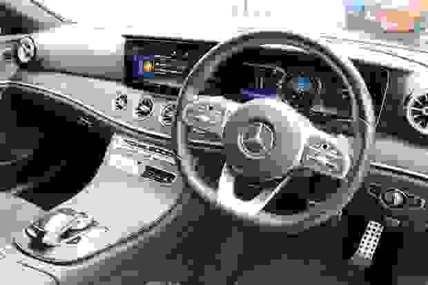 Mercedes-Benz E Class Photo at-8c8440323cc341d9906c3dd6cd01a167.jpg
