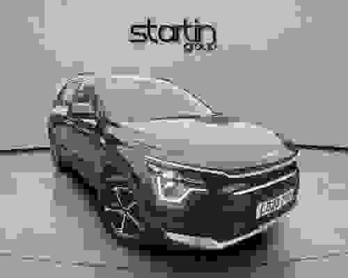 Kia Niro 1.6h GDi 2 DCT Euro 6 (s/s) 5dr Black at Startin Group