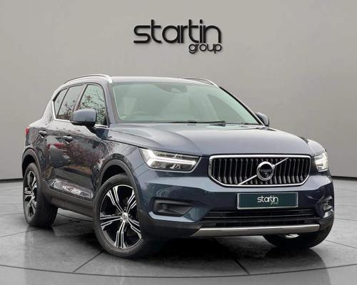 Volvo XC40 2.0 T4 Inscription Pro Auto Euro 6 (s/s) 5dr at Startin Group