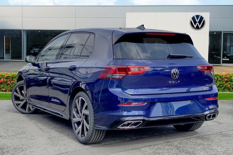 Volkswagen Golf 8 Golf 8 R-Line 1.5 eTSI 150PS 7-speed DSG 5 Door 2024 ...