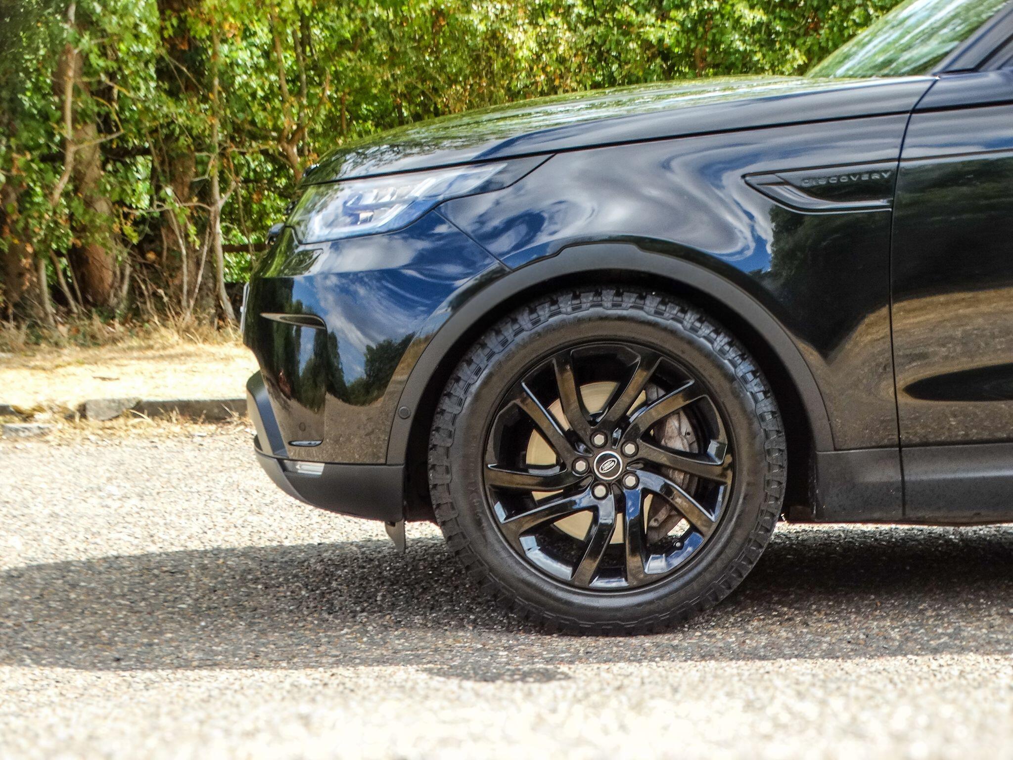 Land Rover Discovery 3.0 SD V6 HSE Auto 4WD Euro 6 (s/s) 5dr — photo 5