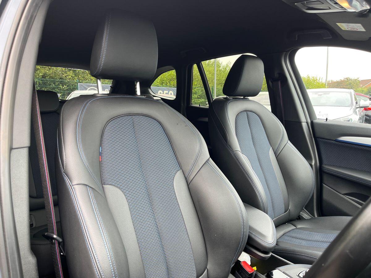 BMW X1 Photo 25