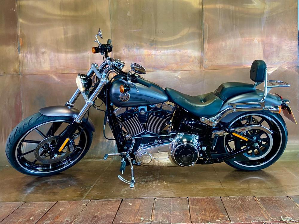Harley-Davidson Softail Photo at-8d8df57c0fe44b7abdea38db24e55b39.jpg