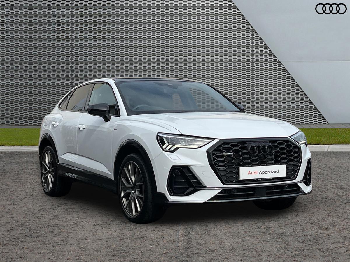 Audi Q3 listing photo