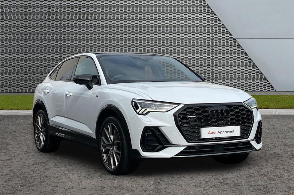 Audi Q3 Photo at-8da2a48ba40a42ec9688de2dd66de8c9.jpg