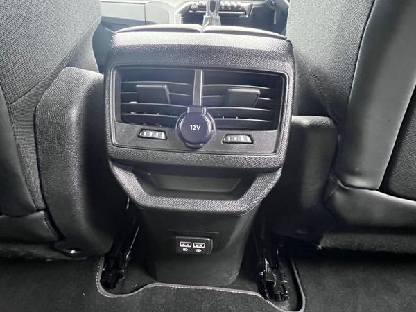 Used Peugeot 3008 LJ23AAD 28