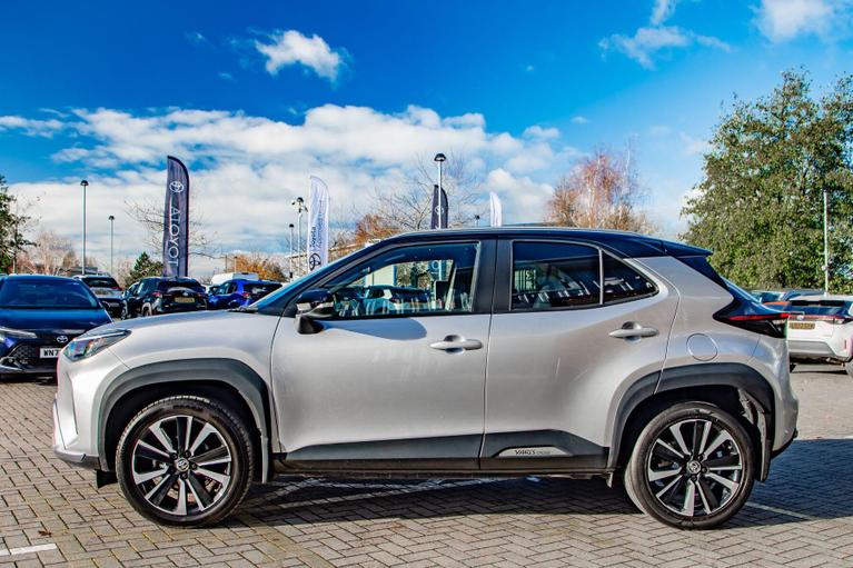 Used Toyota Yaris Cross WH22BZO 18