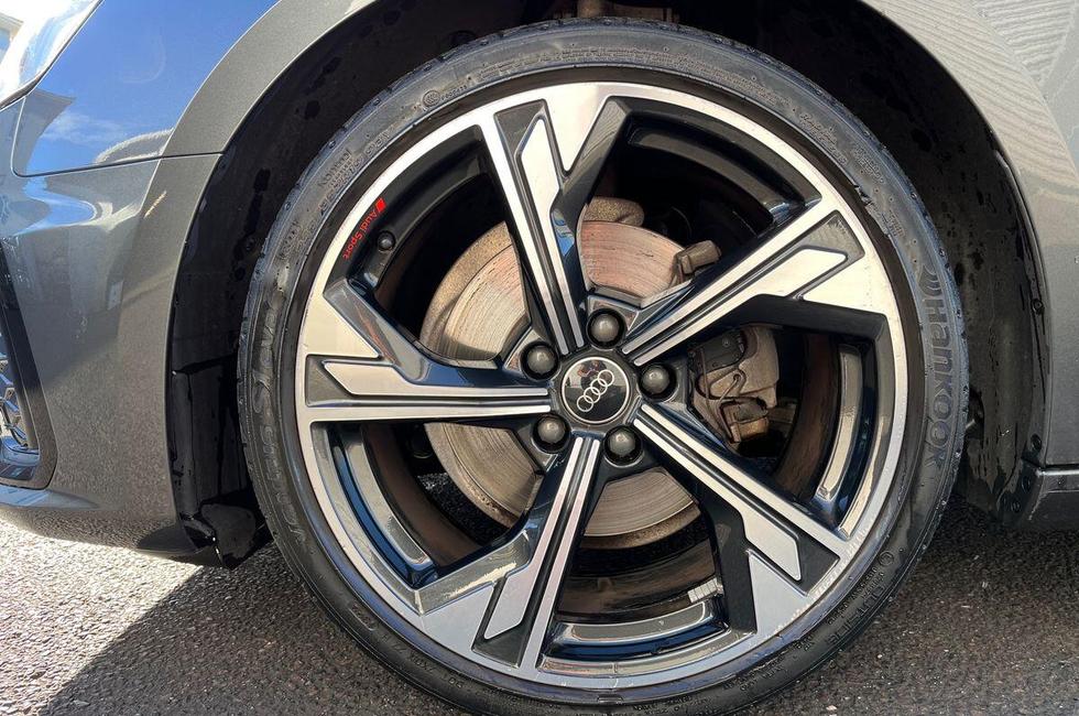 Audi A4 Photo at-8e0057c858fa4ba89c6c7f5c94b8a0f9.jpg