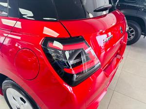 Suzuki Swift Photo 18