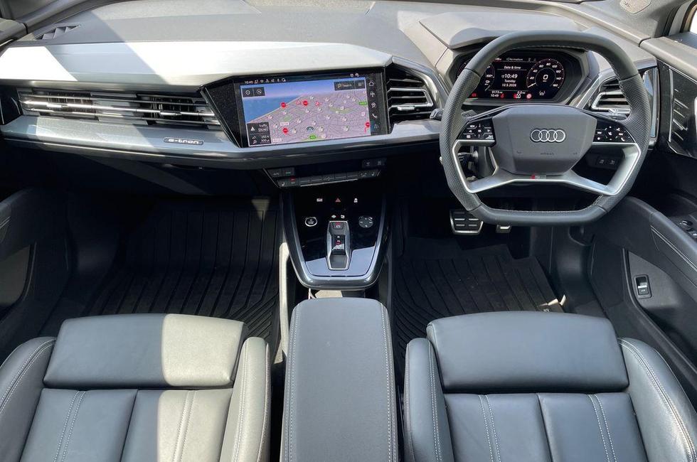 Audi Q4 Photo at-8e181831fbed45fd87b9a51252cc5627.jpg