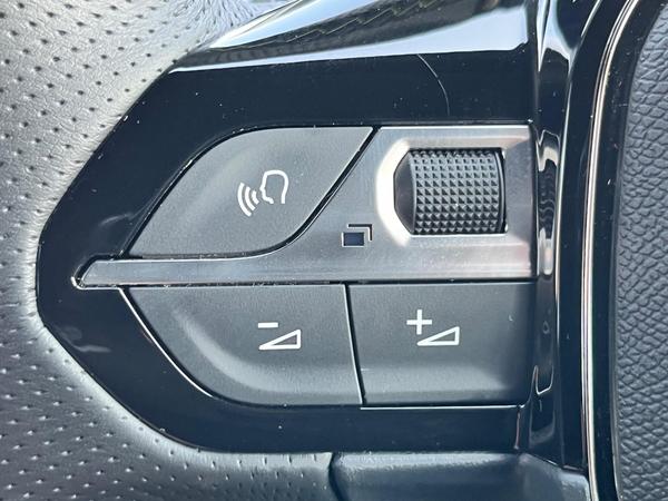 Used Peugeot 2008 KW25OLC 52