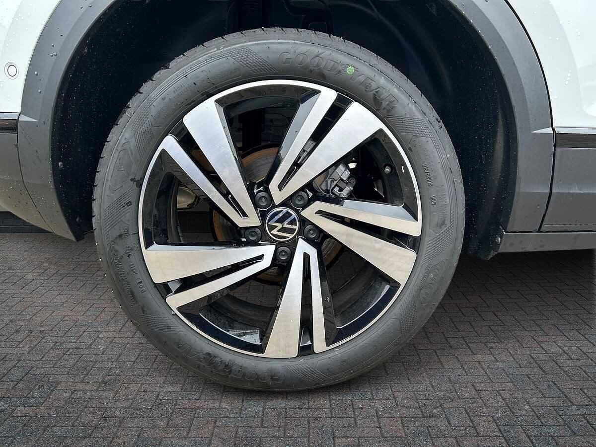 Volkswagen T-Roc Photo at-8e3a5dc51be443d48fe1667aca5ac2f5.jpg