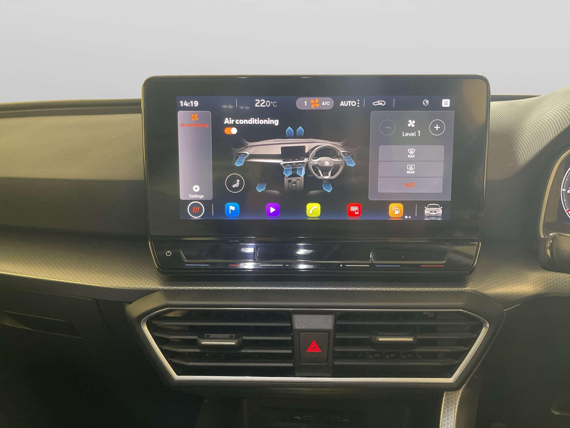 2021 SEAT Leon thumbnail 24