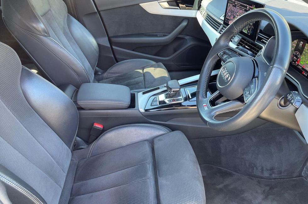 Audi A4 Avant Photo at-8eca0141913e404b9ffbe8c0913bf993.jpg