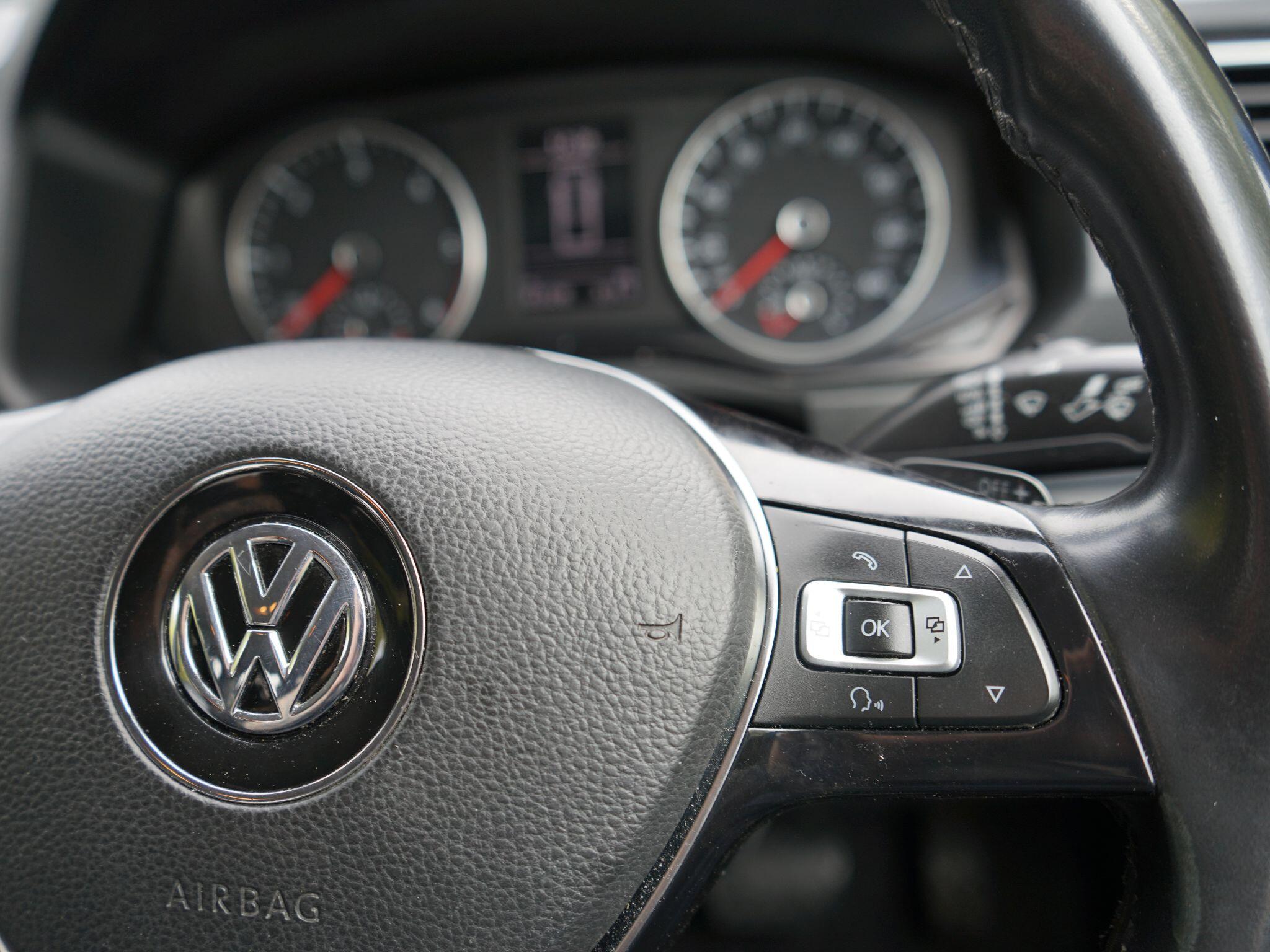 Volkswagen Amarok 3.0 TDI V6 Highline Auto 4Motion Euro 6 (s/s) 4dr — photo 30