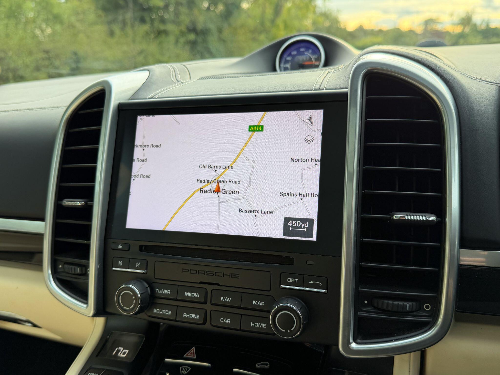 Porsche Cayenne 4.2 TD V8 S TiptronicS 4WD Euro 6 (s/s) 5dr — photo 21