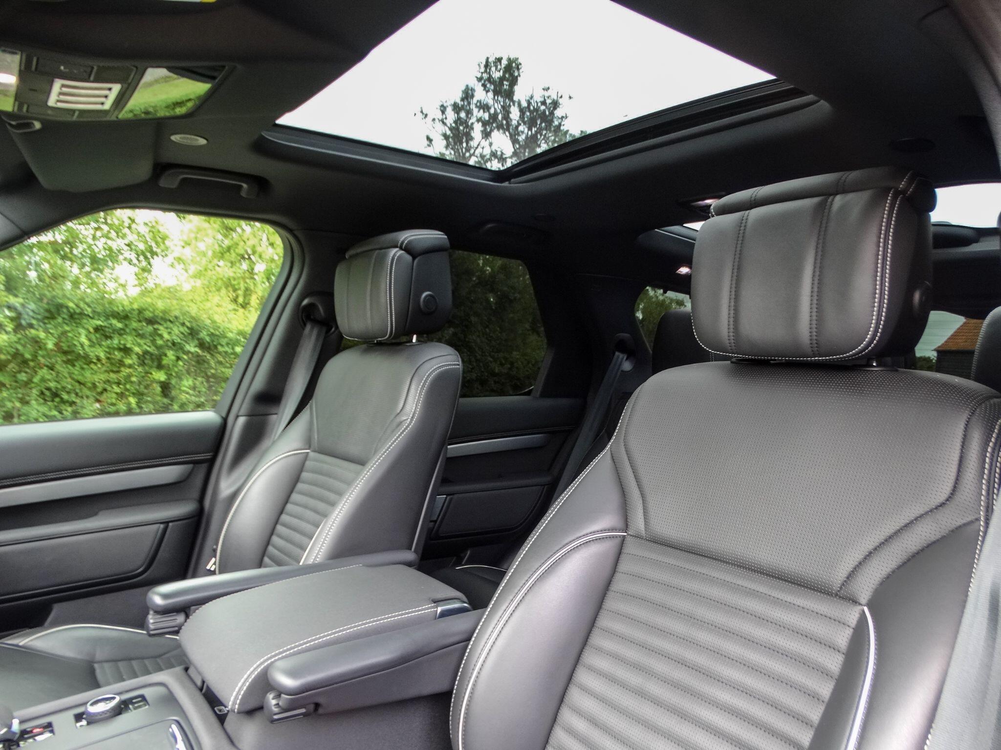 Land Rover Discovery 3.0 P360 MHEV Dynamic HSE Auto 4WD Euro 6 (s/s) 5dr — photo 13