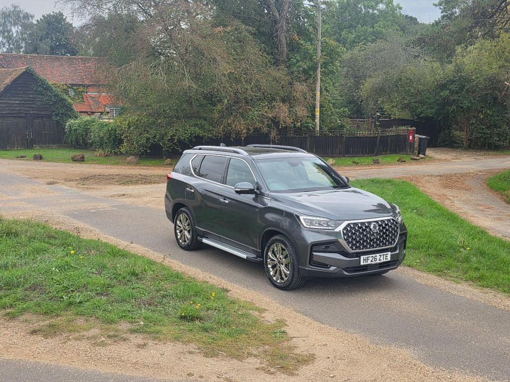 KGM Rexton Photo at-8f7b7d551e104690bec232371c0e0dd4.jpg