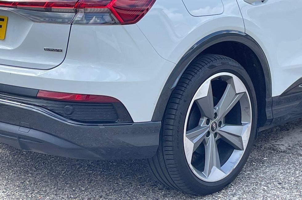 Audi Q4 Photo at-8f9f9e19cad543e1a0db6c897df2b4ff.jpg