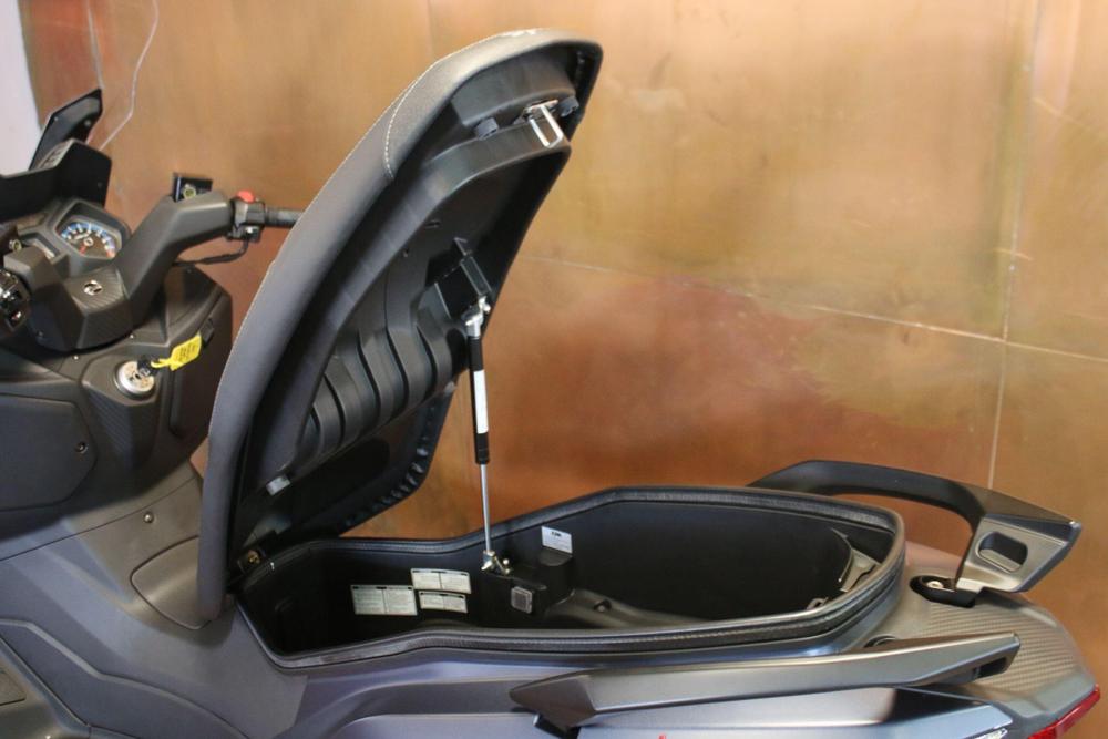 SYM Joymax Z 125 Photo at-8fbe04f432b44a54a75a18c5aaab43ee.jpg