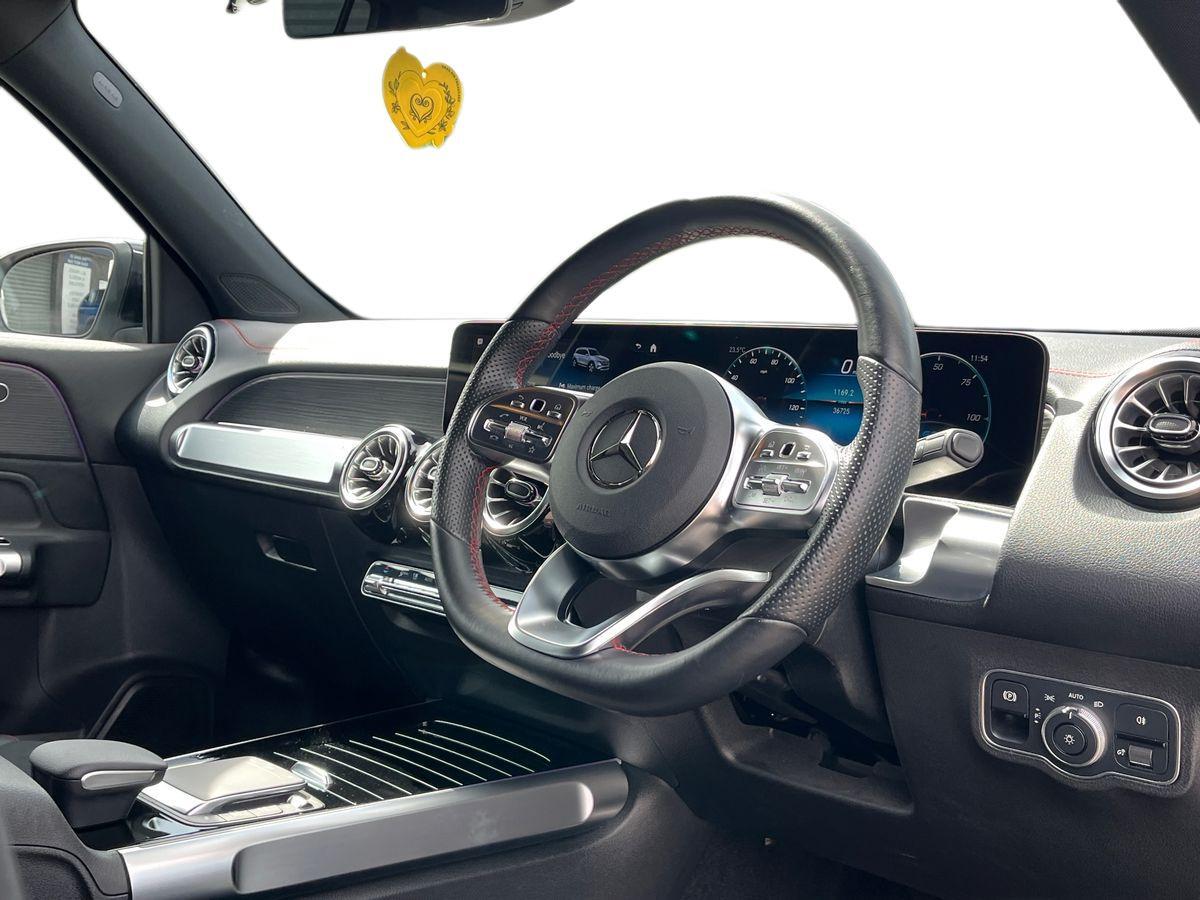 Mercedes-Benz EQB Photo 19