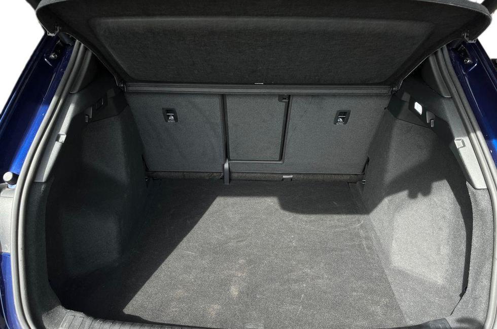 Audi Q4 Photo at-8fe324a26fc440bfa0a74c7d539c80b3.jpg