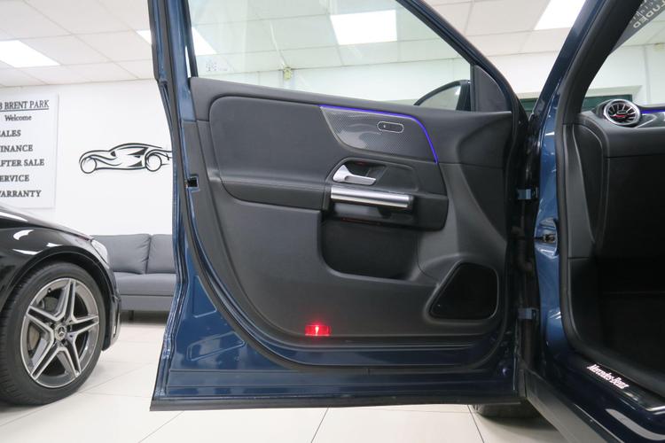Used Mercedes-Benz GLA PX22JYK 13