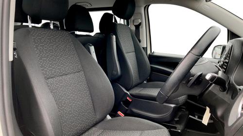 Mercedes-Benz Vito Photo at-90109a04417f4a89a2990ea860ba3611.jpg