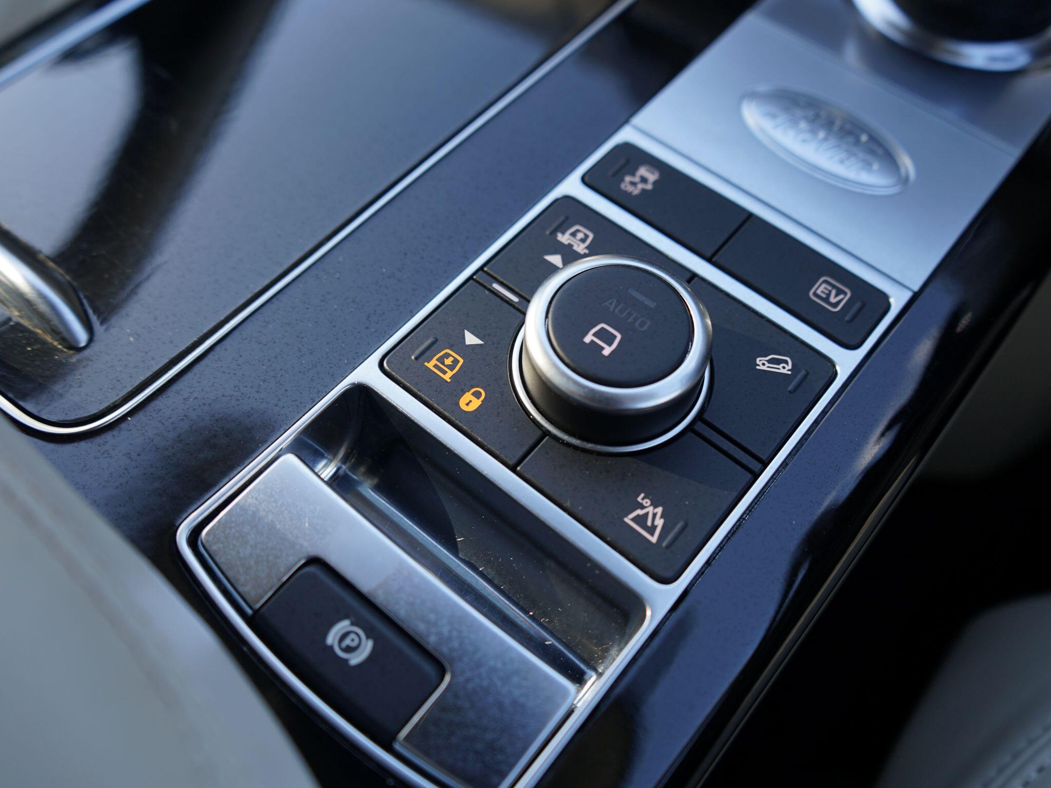 Land Rover Range Rover 2.0 P400e 13.1kWh Westminster Black Auto 4WD Euro 6 (s/s) 5dr — photo 40