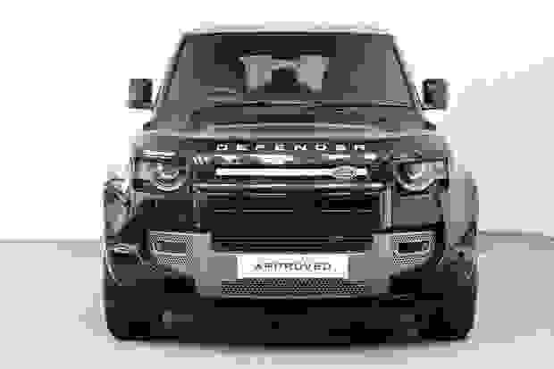 Land Rover DEFENDER Photo at-90734f6ecdd54312918a3b9971468f86.jpg