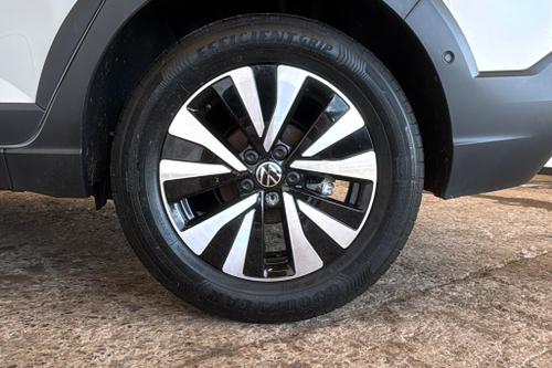 Volkswagen TAIGO Photo at-90b7d60ace3b4a20827d104de31b7866.jpg