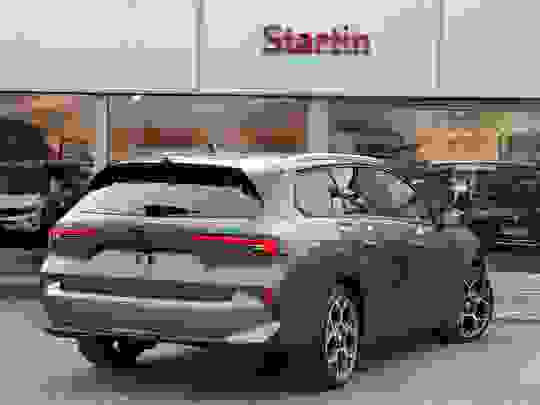 Vauxhall Astra Photo at-90d767fb025e419ca99abc3ab6cae036.jpg