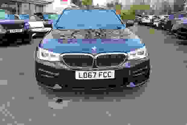BMW 5 Series Photo at-90f7fb8e6c664ab09013bb01ab3a7e1c.jpg