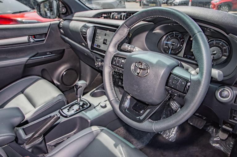 Used Toyota Hilux WR75XUW 12