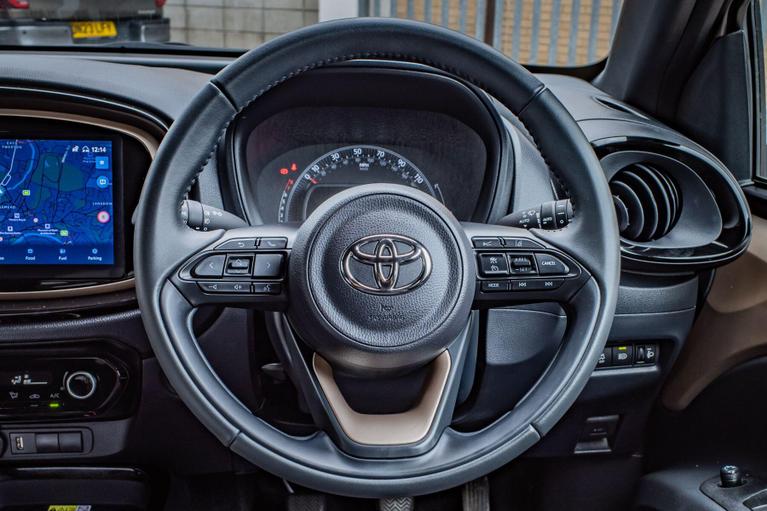Used Toyota Aygo X WU73XTE 29