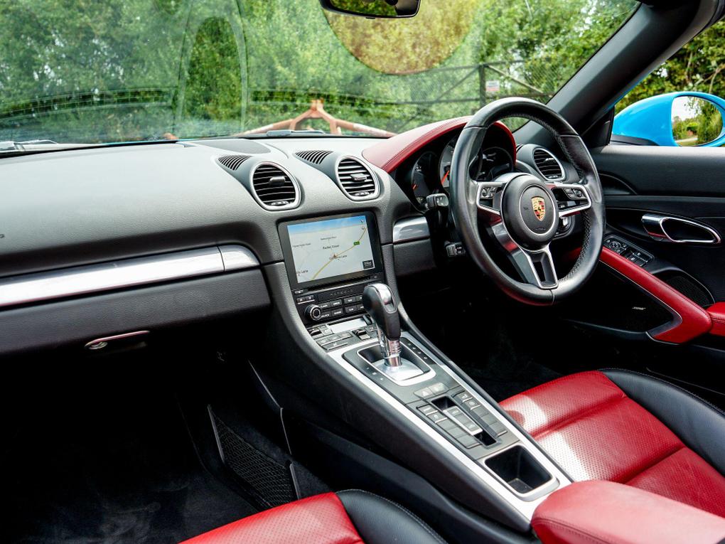 Used Porsche 718 Boxster KU16KPK 14