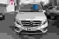 Mercedes-Benz V Class Photo 2