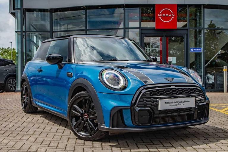 Used Mini Cooper Sport Hatchback 3-Door WN71HDC 1