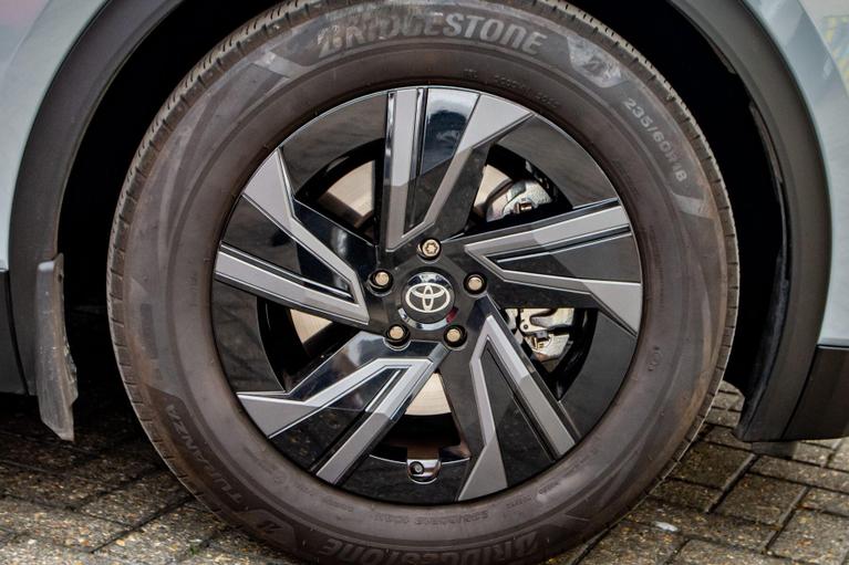 Used Toyota C-HR+ WU26NRK 19